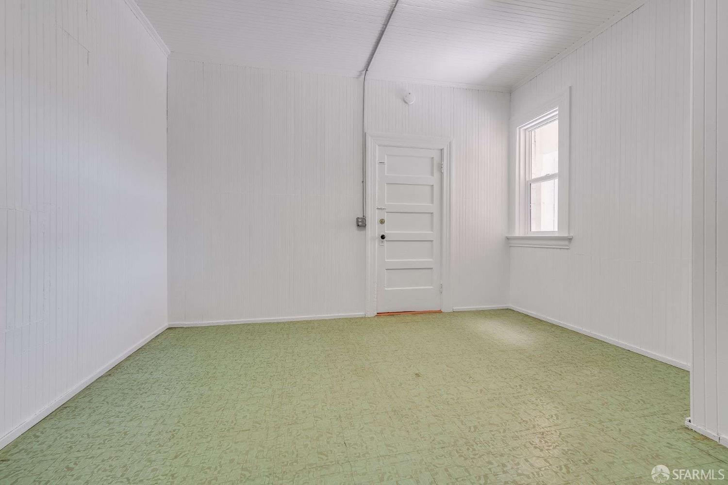 Detail Gallery Image 25 of 33 For 343 Raymond Ave, San Francisco,  CA 94134 - 4 Beds | 1 Baths