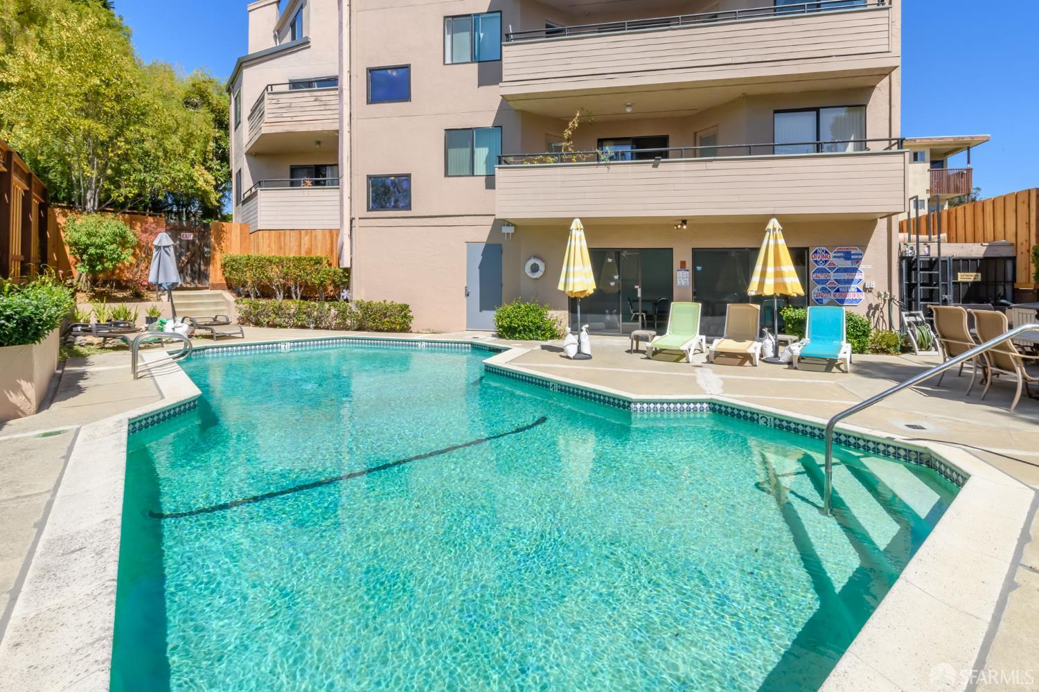 Detail Gallery Image 25 of 28 For 777 Morrell Ave #302,  Burlingame,  CA 94010 - 1 Beds | 1 Baths