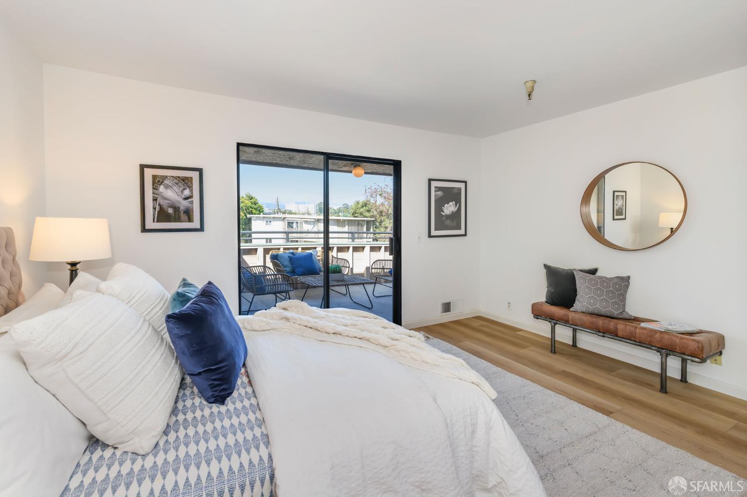 Detail Gallery Image 18 of 28 For 777 Morrell Ave #302,  Burlingame,  CA 94010 - 1 Beds | 1 Baths