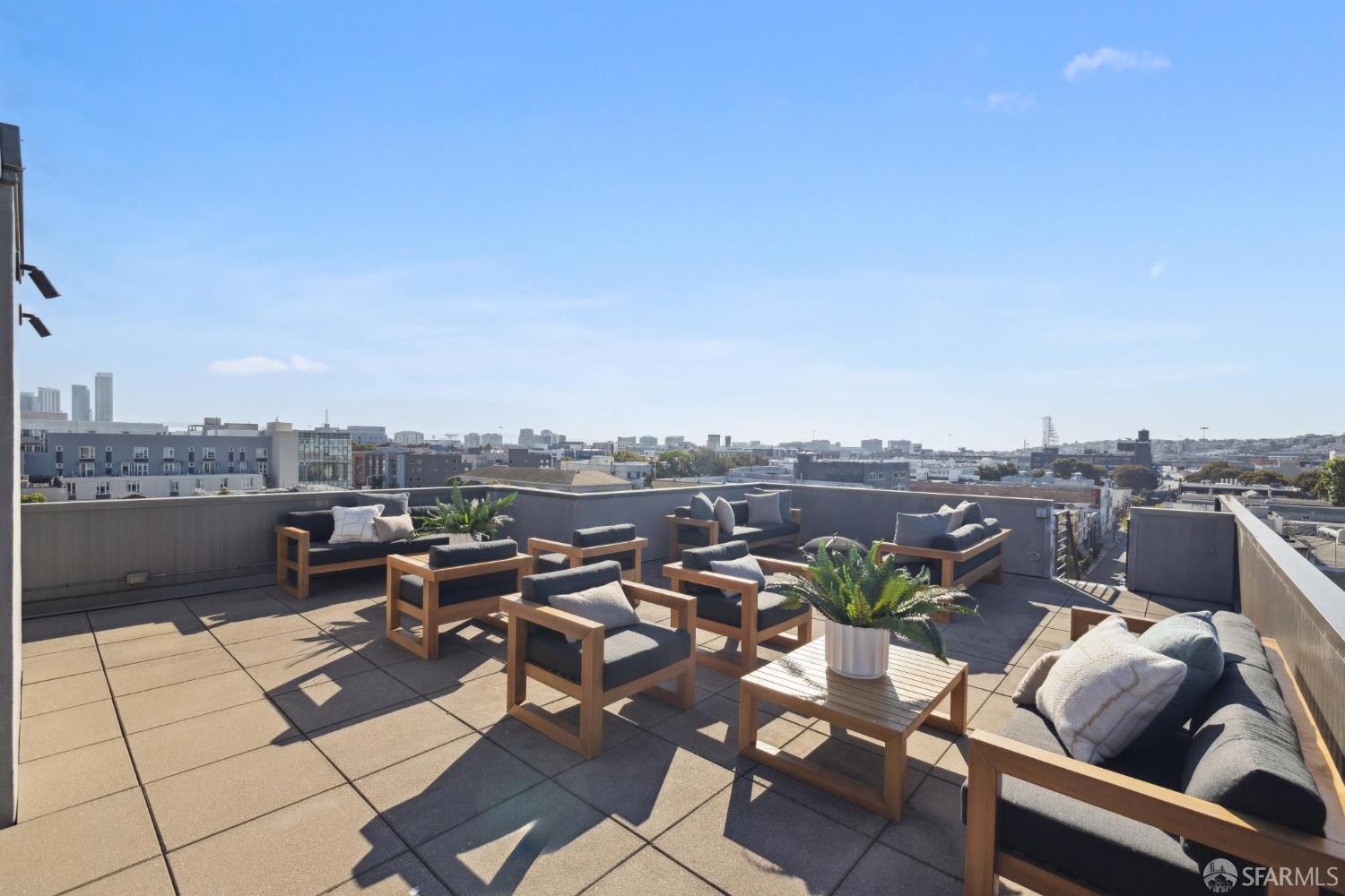 Detail Gallery Image 46 of 58 For 55 Sheridan St, San Francisco,  CA 94103 - 4 Beds | 3/1 Baths