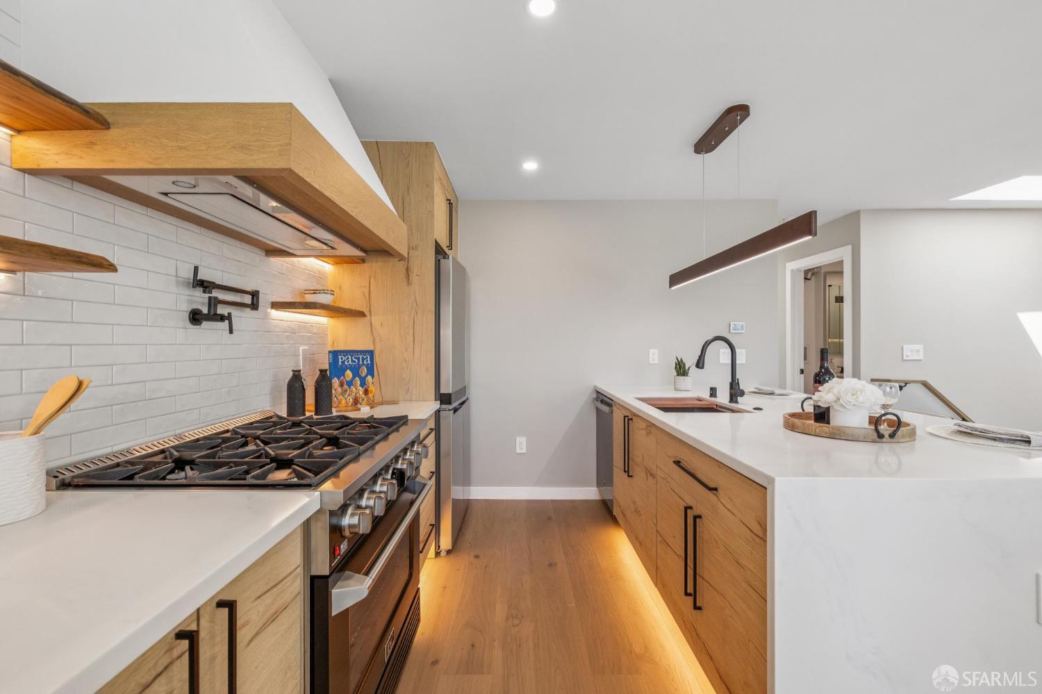 Detail Gallery Image 21 of 66 For 475 Head St, San Francisco,  CA 94132 - 4 Beds | 3 Baths