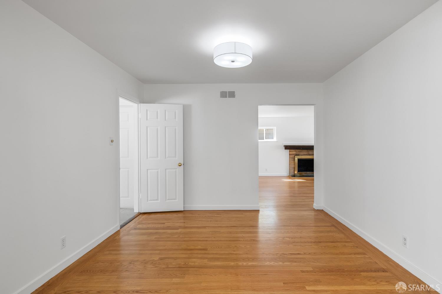 Detail Gallery Image 12 of 43 For 2615 Alameda De Las Pulgas, San Mateo,  CA 94403 - 3 Beds | 2 Baths