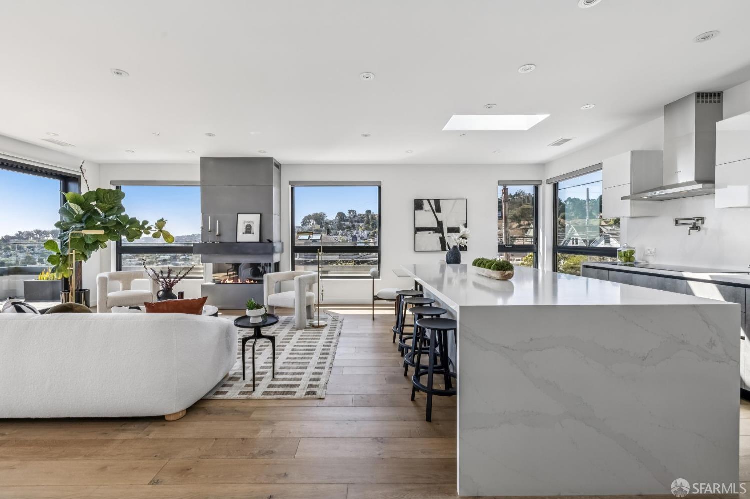 Detail Gallery Image 6 of 57 For 1485 Noe St, San Francisco,  CA 94131 - – Beds | – Baths