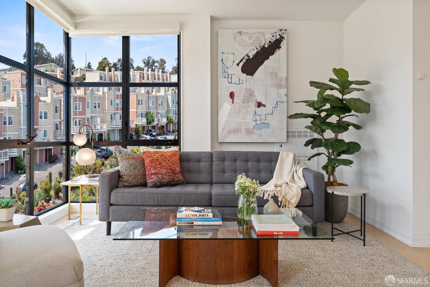 Detail Gallery Image 3 of 30 For 451 Donahue St #413,  San Francisco,  CA 94124 - 2 Beds | 2 Baths