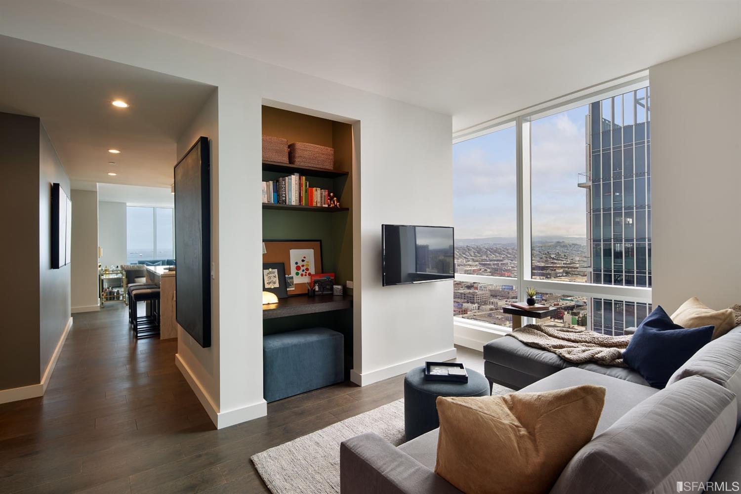 Photo #3: 425070920 Listing 