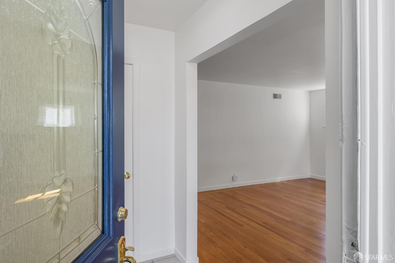 Detail Gallery Image 6 of 43 For 2615 Alameda De Las Pulgas, San Mateo,  CA 94403 - 3 Beds | 2 Baths