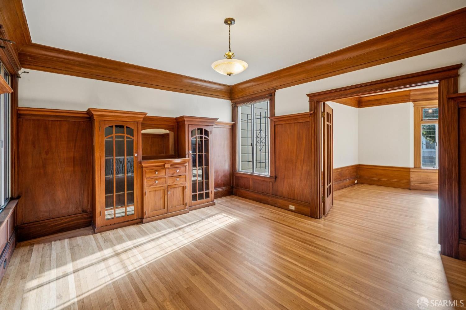 Photo #9: 425071035 Listing: Photo #9
