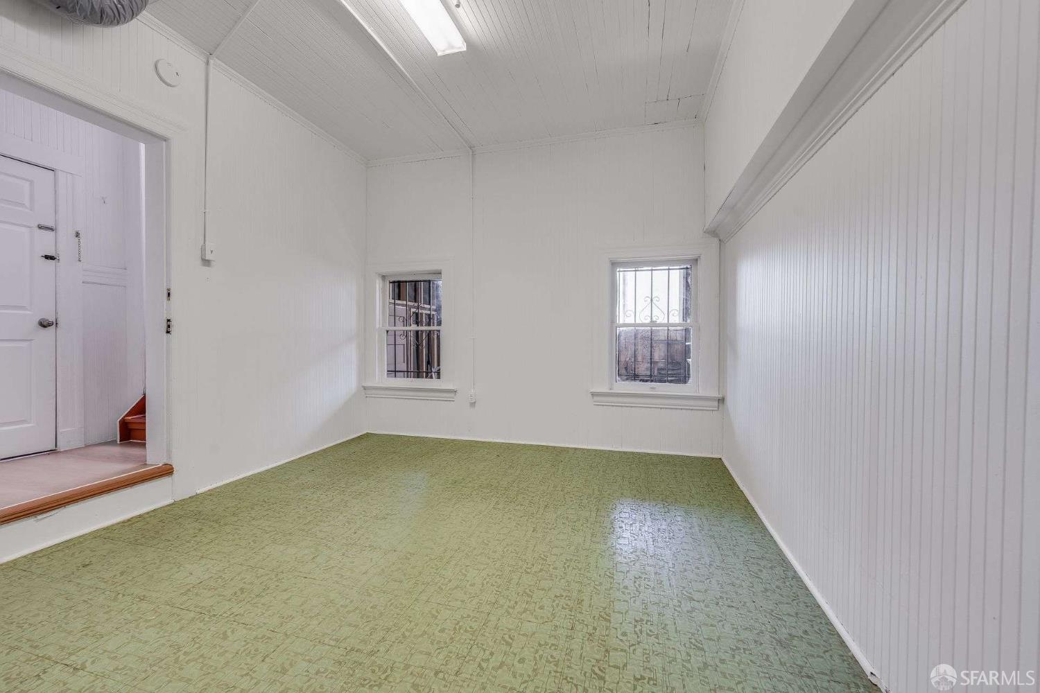 Detail Gallery Image 23 of 33 For 343 Raymond Ave, San Francisco,  CA 94134 - 4 Beds | 1 Baths