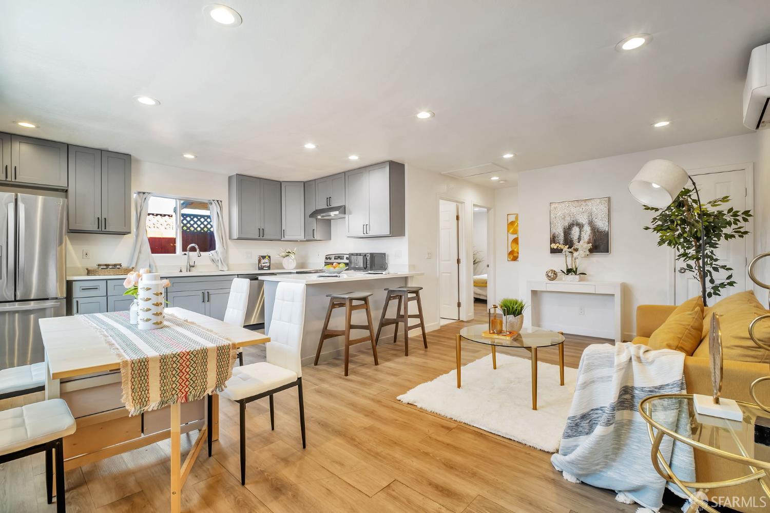 Detail Gallery Image 2 of 4 For 14828 Martell Ave, San Leandro,  CA 94578 - 5 Beds | 2 Baths