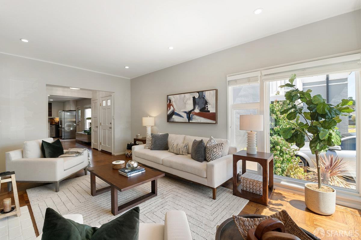 Detail Gallery Image 8 of 68 For 174 Westlawn Ave, Daly City,  CA 94015 - 3 Beds | 1/1 Baths