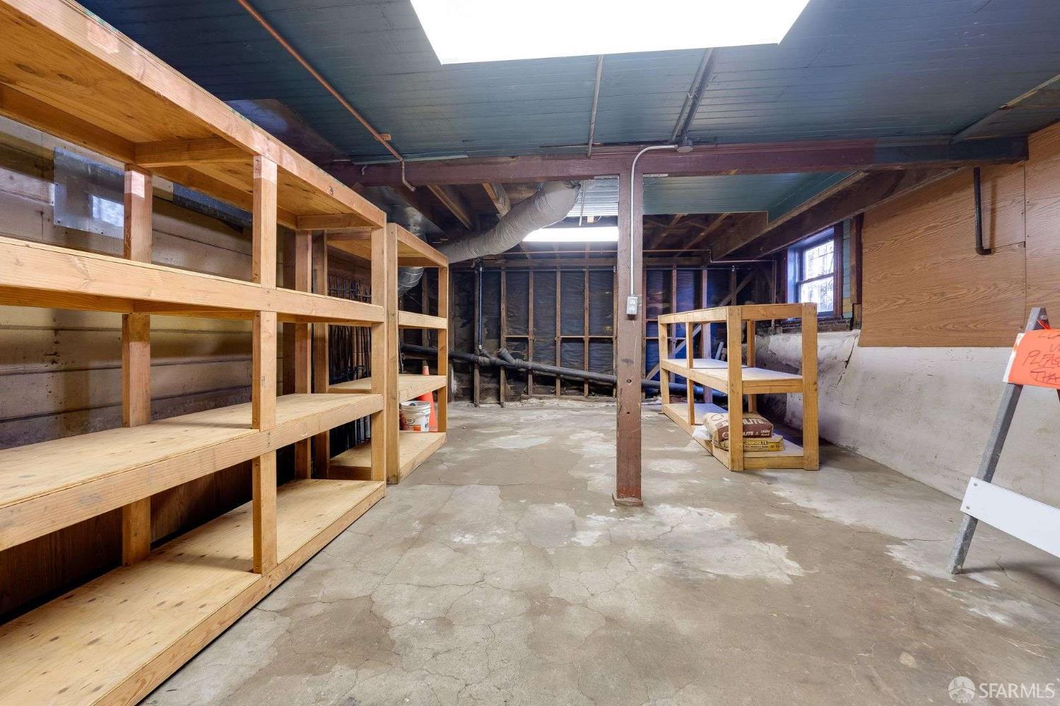 Detail Gallery Image 27 of 33 For 343 Raymond Ave, San Francisco,  CA 94134 - 4 Beds | 1 Baths