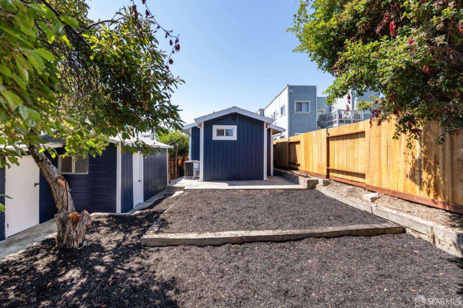 Detail Gallery Image 24 of 25 For 3568 Harper St, Oakland,  CA 94601 - 3 Beds | 2 Baths