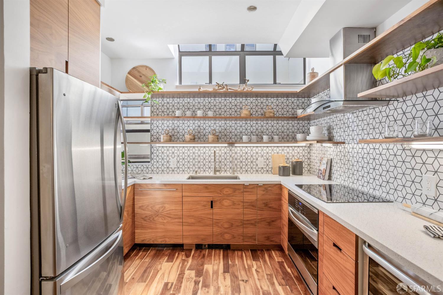Photo #5: 425070348 Listing 
