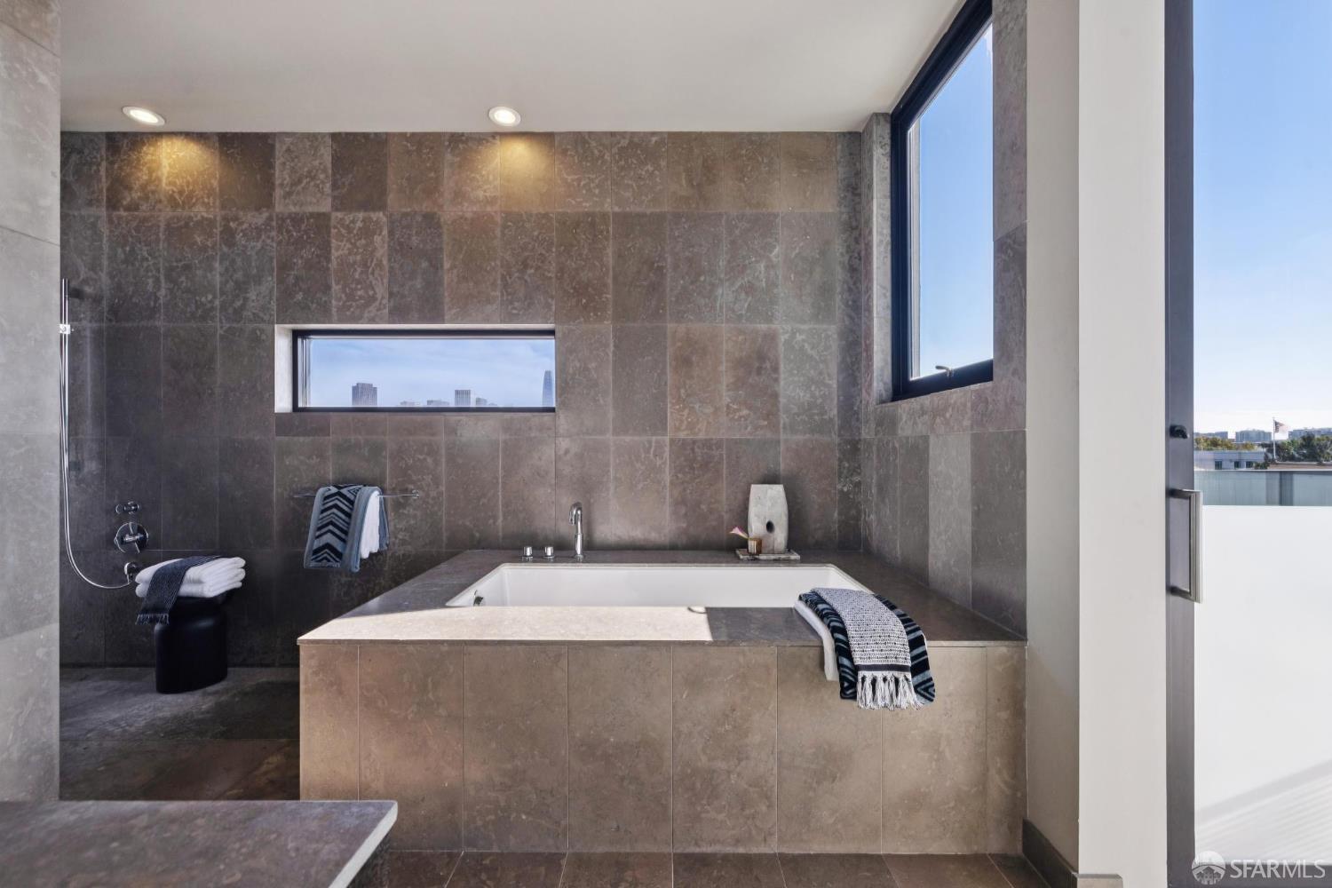 Detail Gallery Image 31 of 58 For 55 Sheridan St, San Francisco,  CA 94103 - 4 Beds | 3/1 Baths