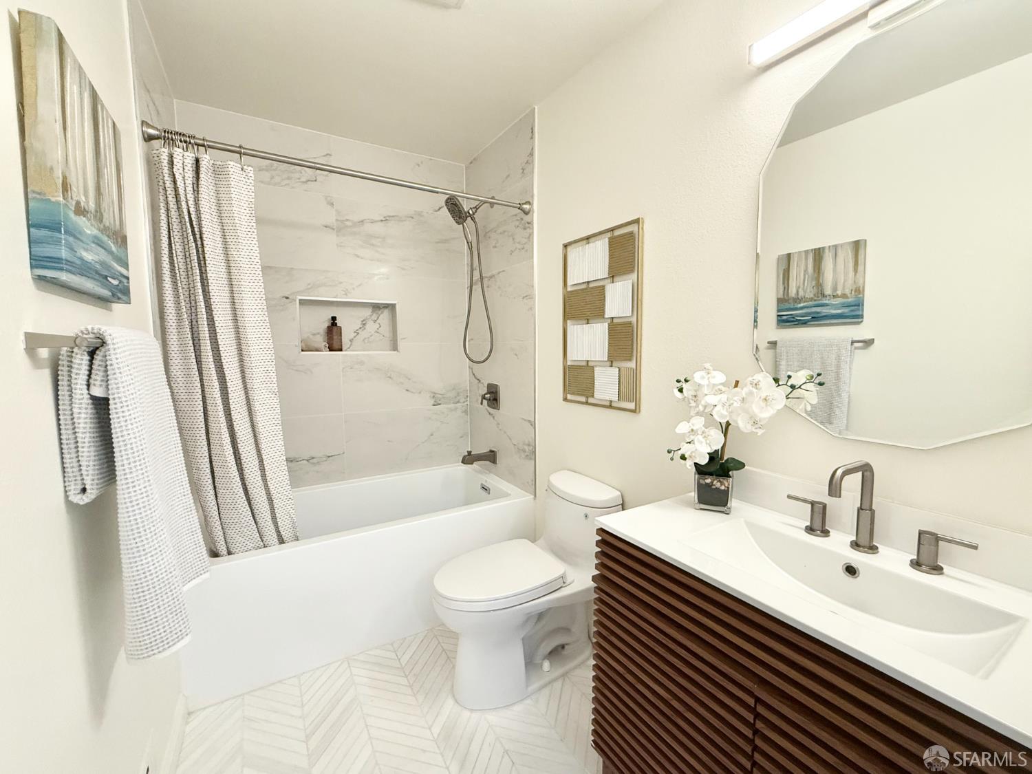 Detail Gallery Image 28 of 34 For 879 Carina Ln, Foster City,  CA 94044 - 3 Beds | 2/1 Baths