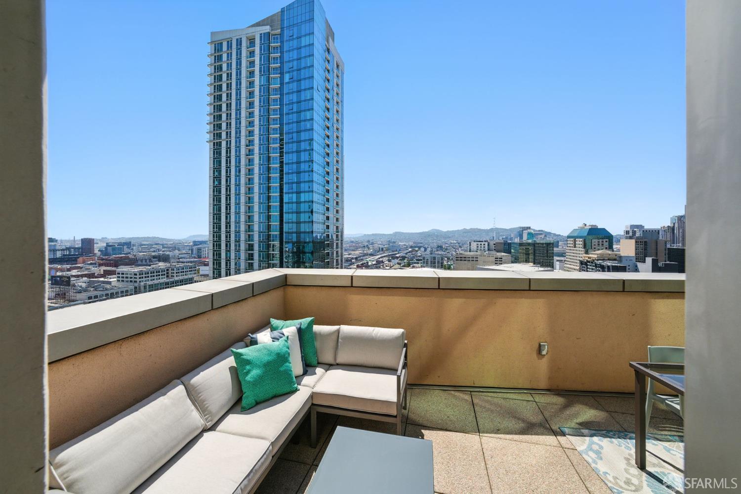 Photo #10: 425039723 Listing: Photo #10