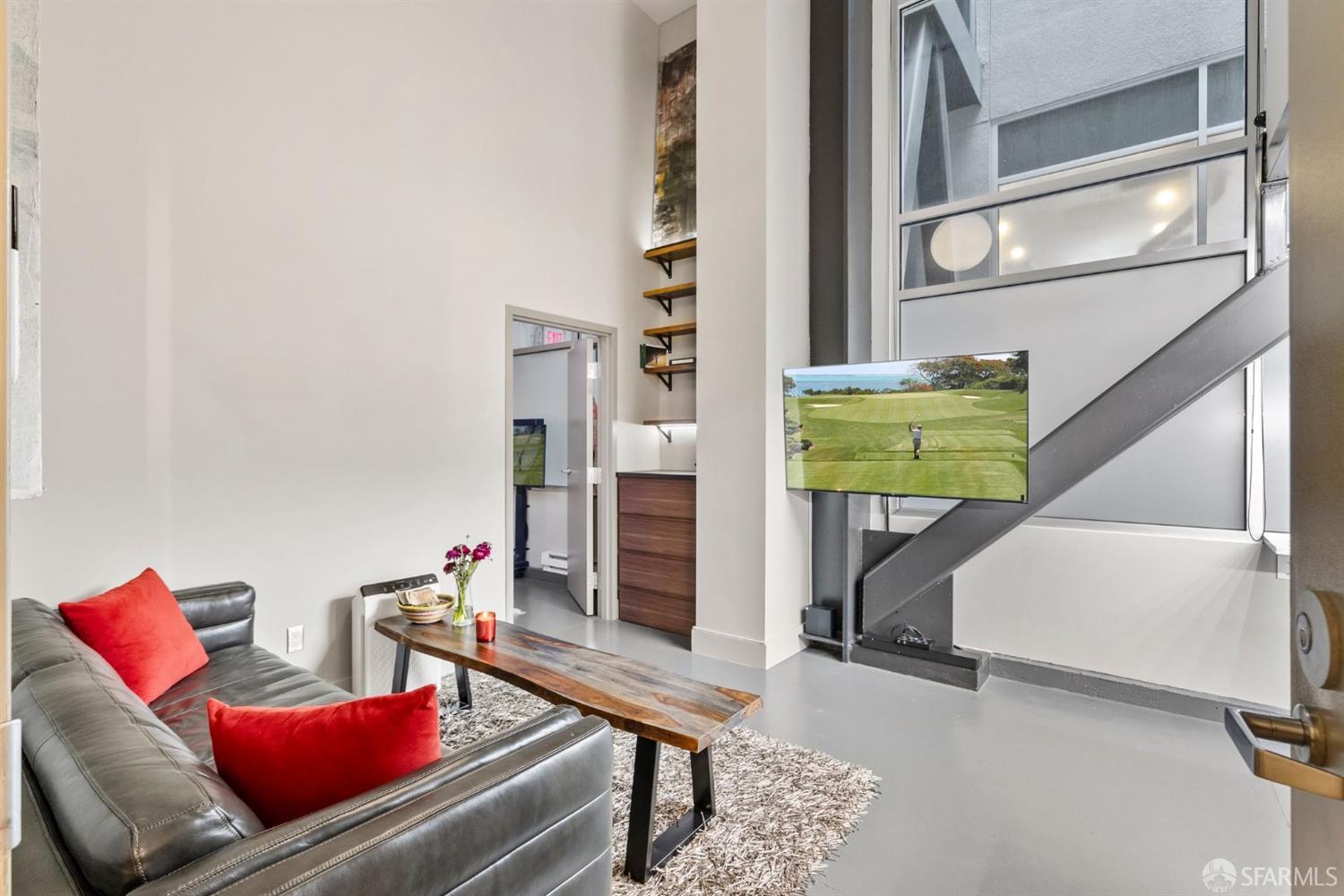 Photo #4: 425070825 Listing 