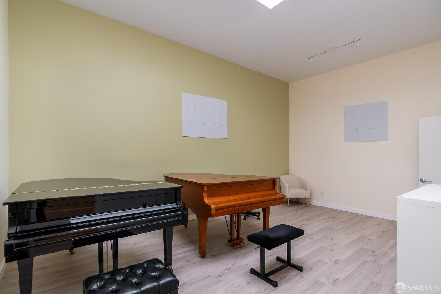 Detail Gallery Image 15 of 18 For 2139 Taraval St, San Francisco,  CA 94116 - 1 Beds | 2 Baths