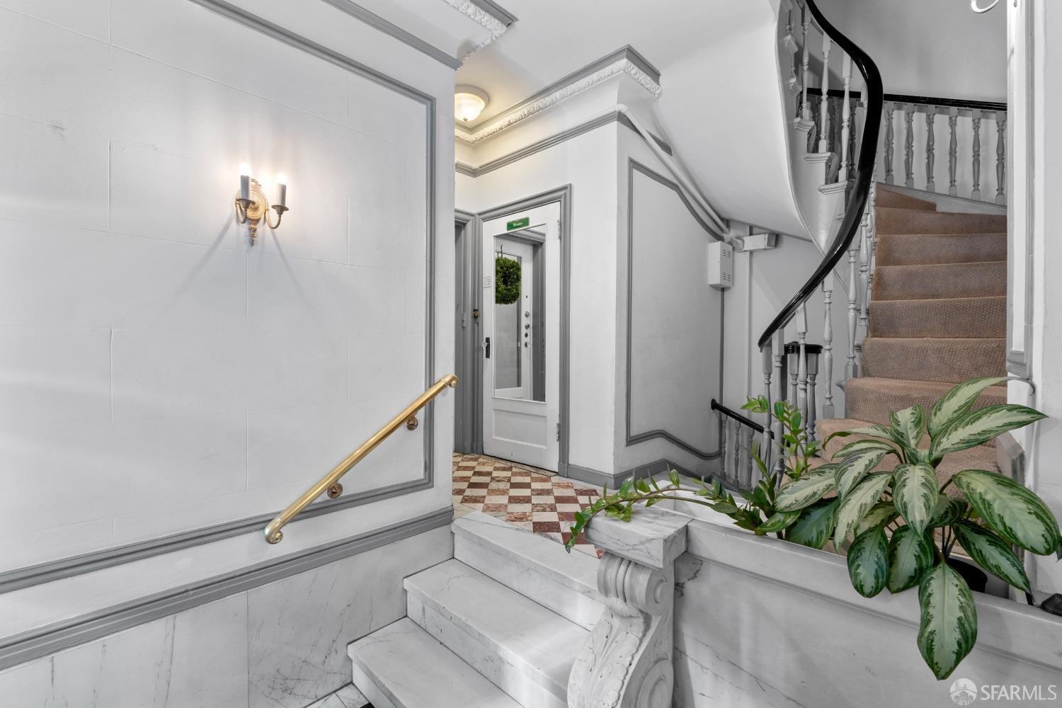 Detail Gallery Image 23 of 25 For 630 Leavenworth St #GRDN,  San Francisco,  CA 94109 - 1 Beds | 2 Baths
