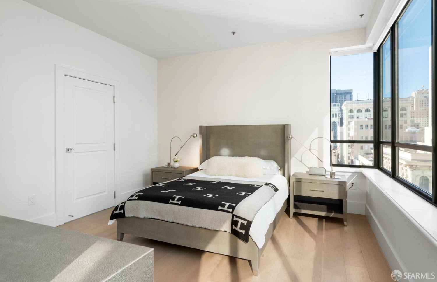 Photo #12: 425069551 Listing: Photo #12