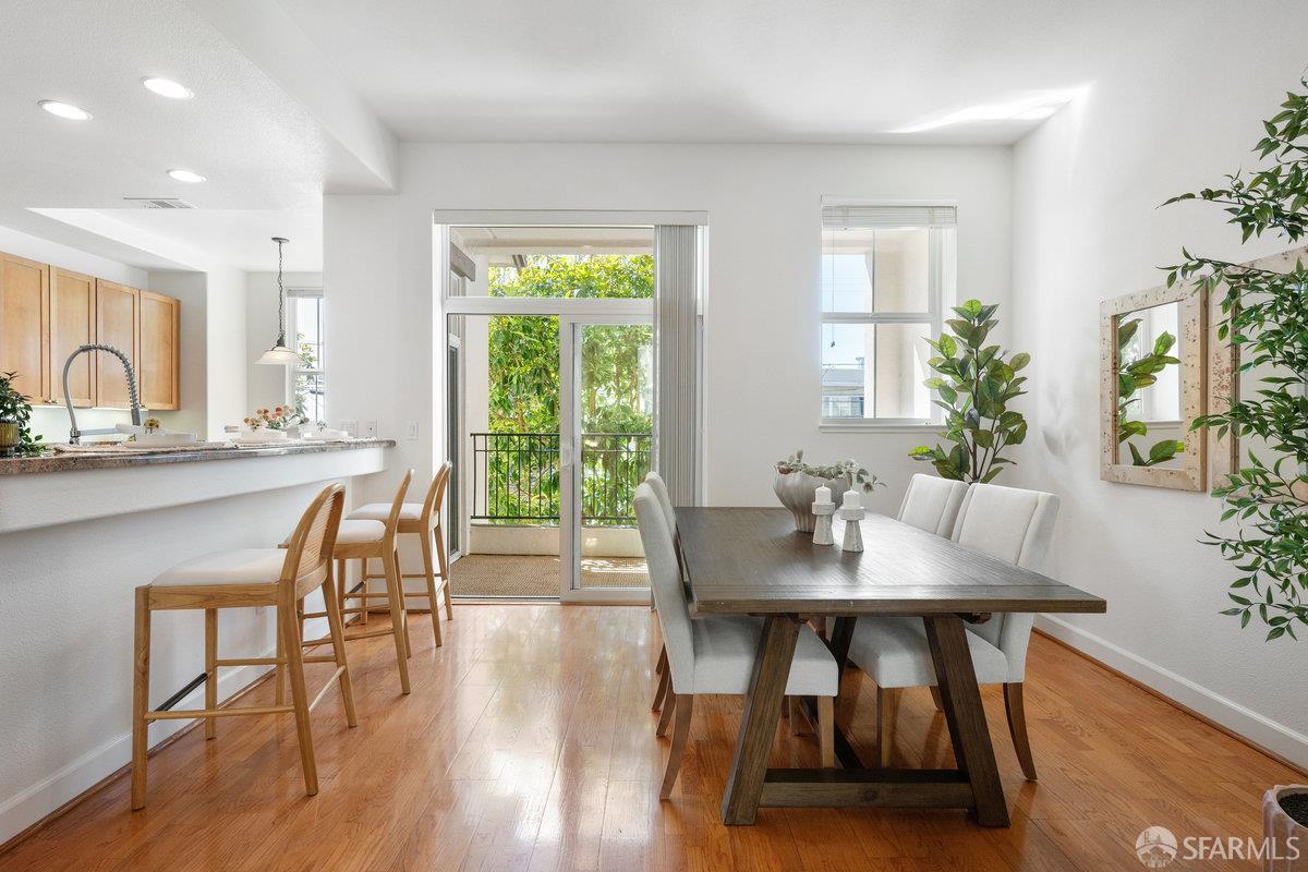 Photo #4: 425070821 Listing 