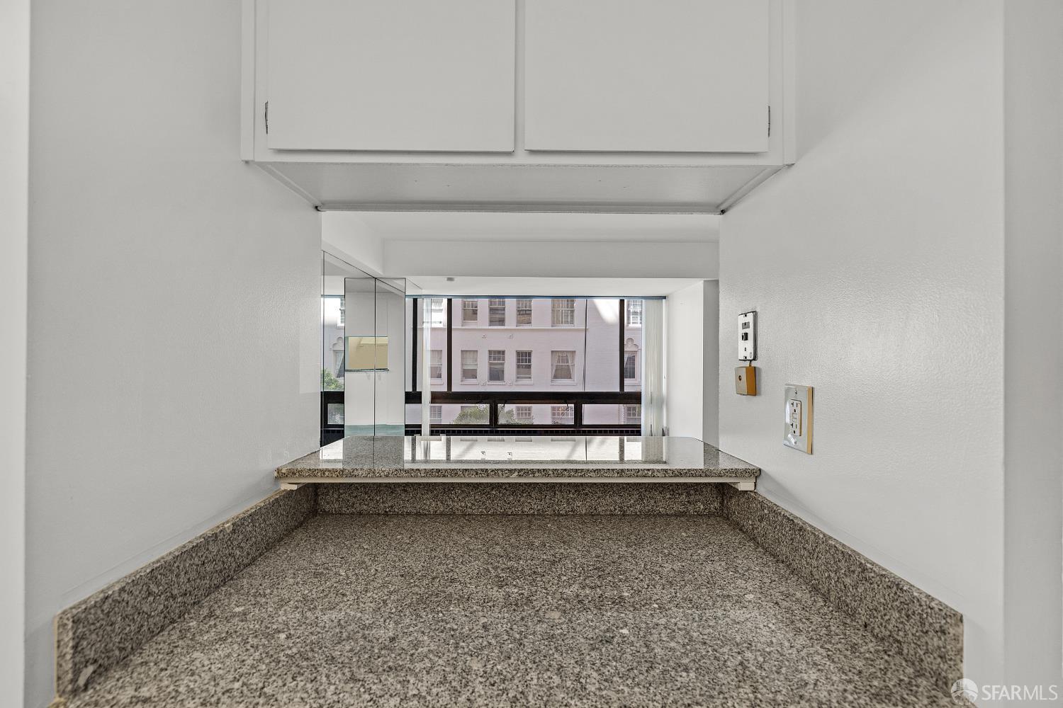 Photo #15: 425068229 Listing: Photo #15
