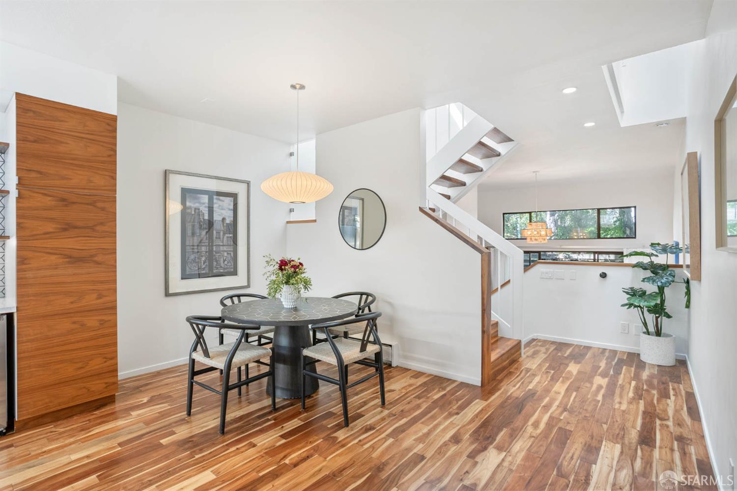 Photo #4: 425070348 Listing 