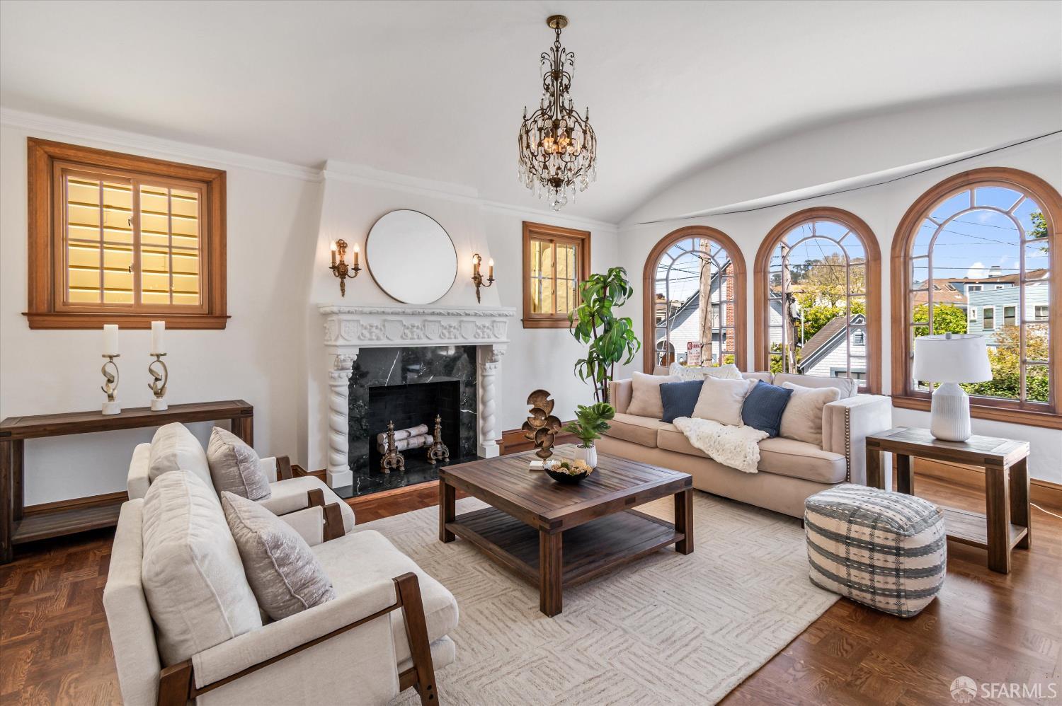 Detail Gallery Image 3 of 33 For 2645 14th Ave, San Francisco,  CA 94127 - 5 Beds | 3 Baths