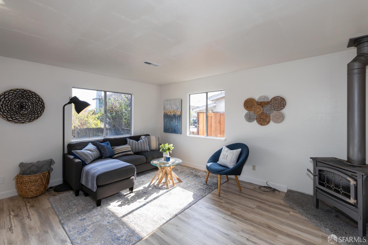 Detail Gallery Image 14 of 21 For 210 Center Ave a,  Aptos,  CA 95003 - 2 Beds | 1 Baths