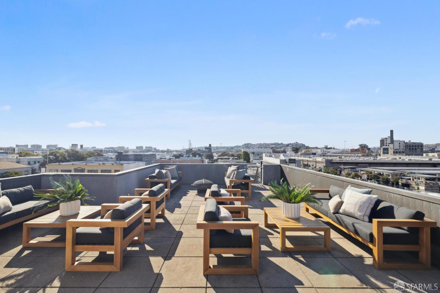 Detail Gallery Image 45 of 58 For 55 Sheridan St, San Francisco,  CA 94103 - 4 Beds | 3/1 Baths