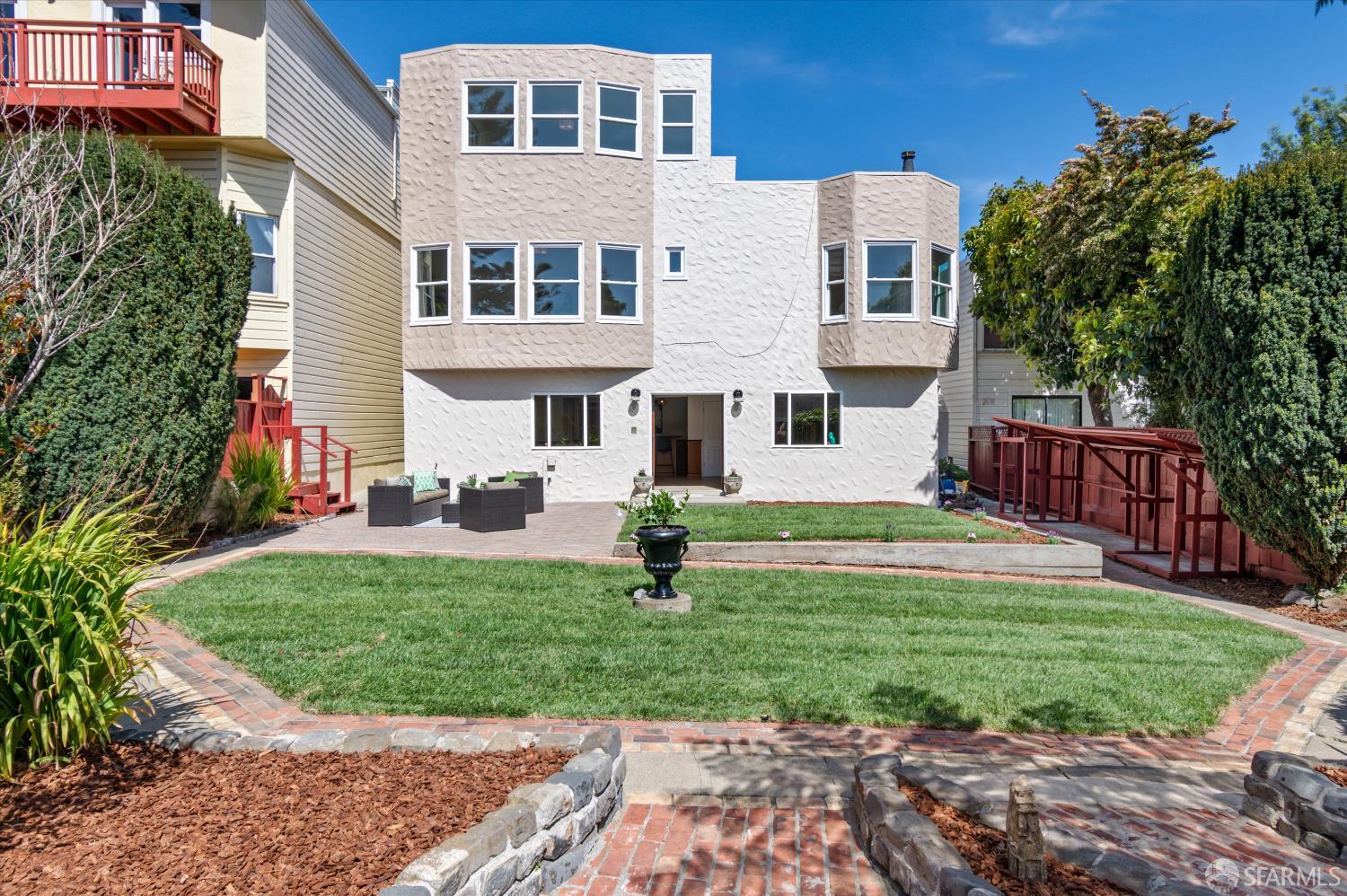 Detail Gallery Image 21 of 33 For 2645 14th Ave, San Francisco,  CA 94127 - 5 Beds | 3 Baths