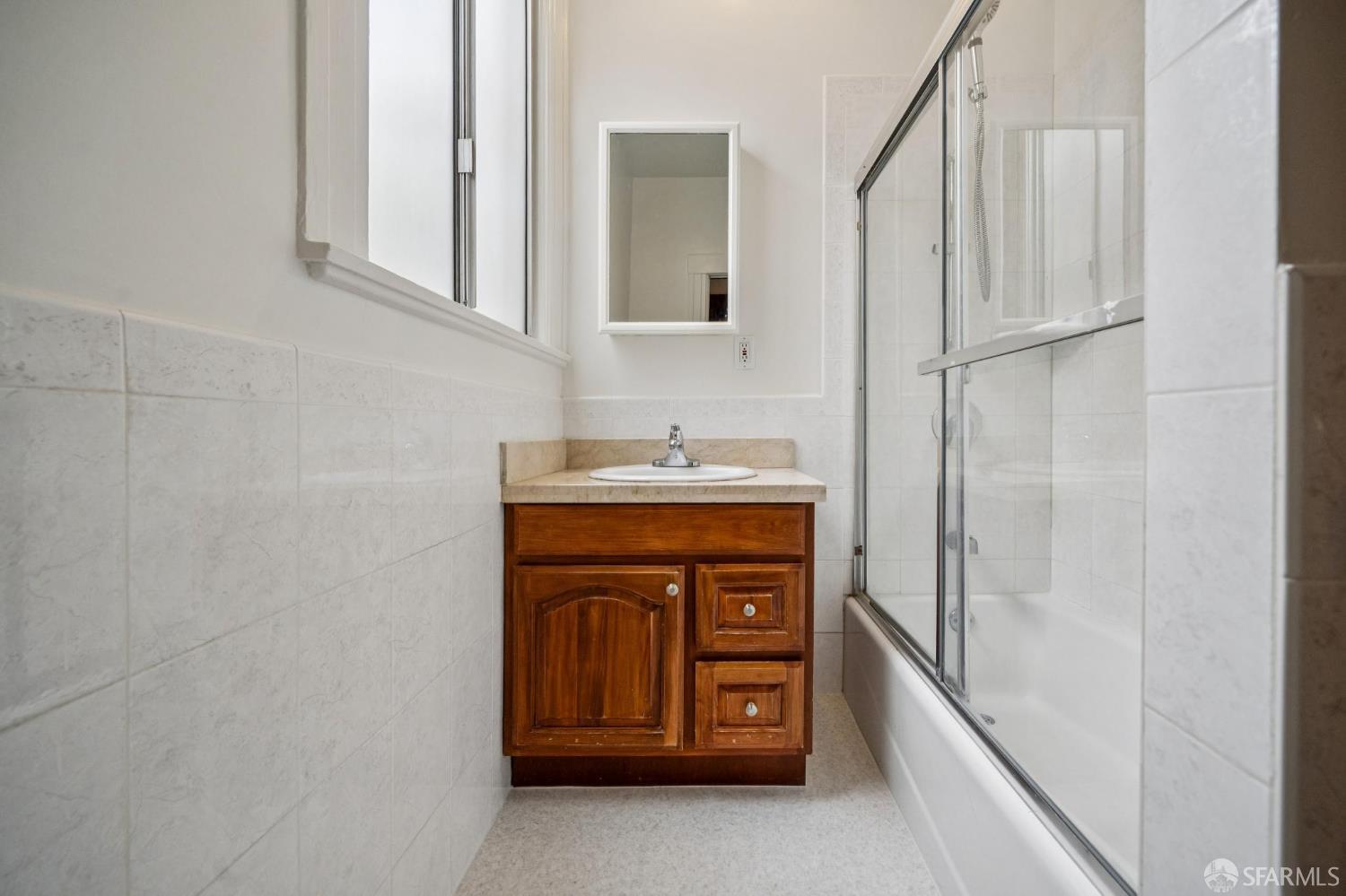 Detail Gallery Image 37 of 60 For 516 15th Ave, San Francisco,  CA 94118 - – Beds | – Baths