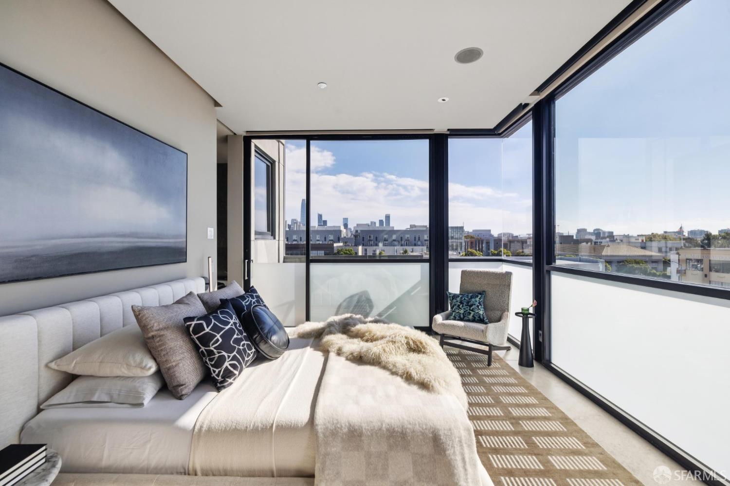 Detail Gallery Image 27 of 58 For 55 Sheridan St, San Francisco,  CA 94103 - 4 Beds | 3/1 Baths