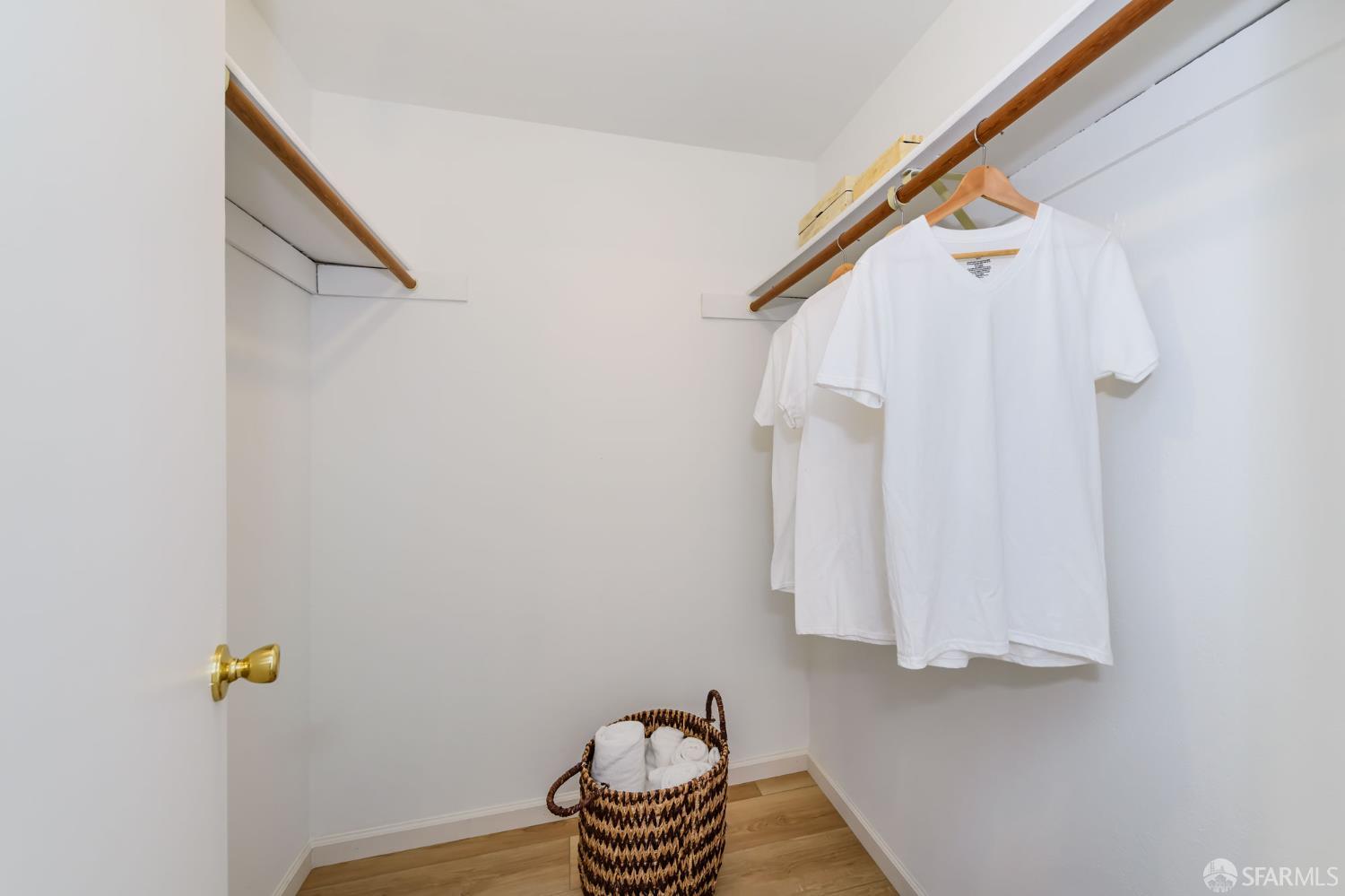 Detail Gallery Image 15 of 28 For 777 Morrell Ave #302,  Burlingame,  CA 94010 - 1 Beds | 1 Baths