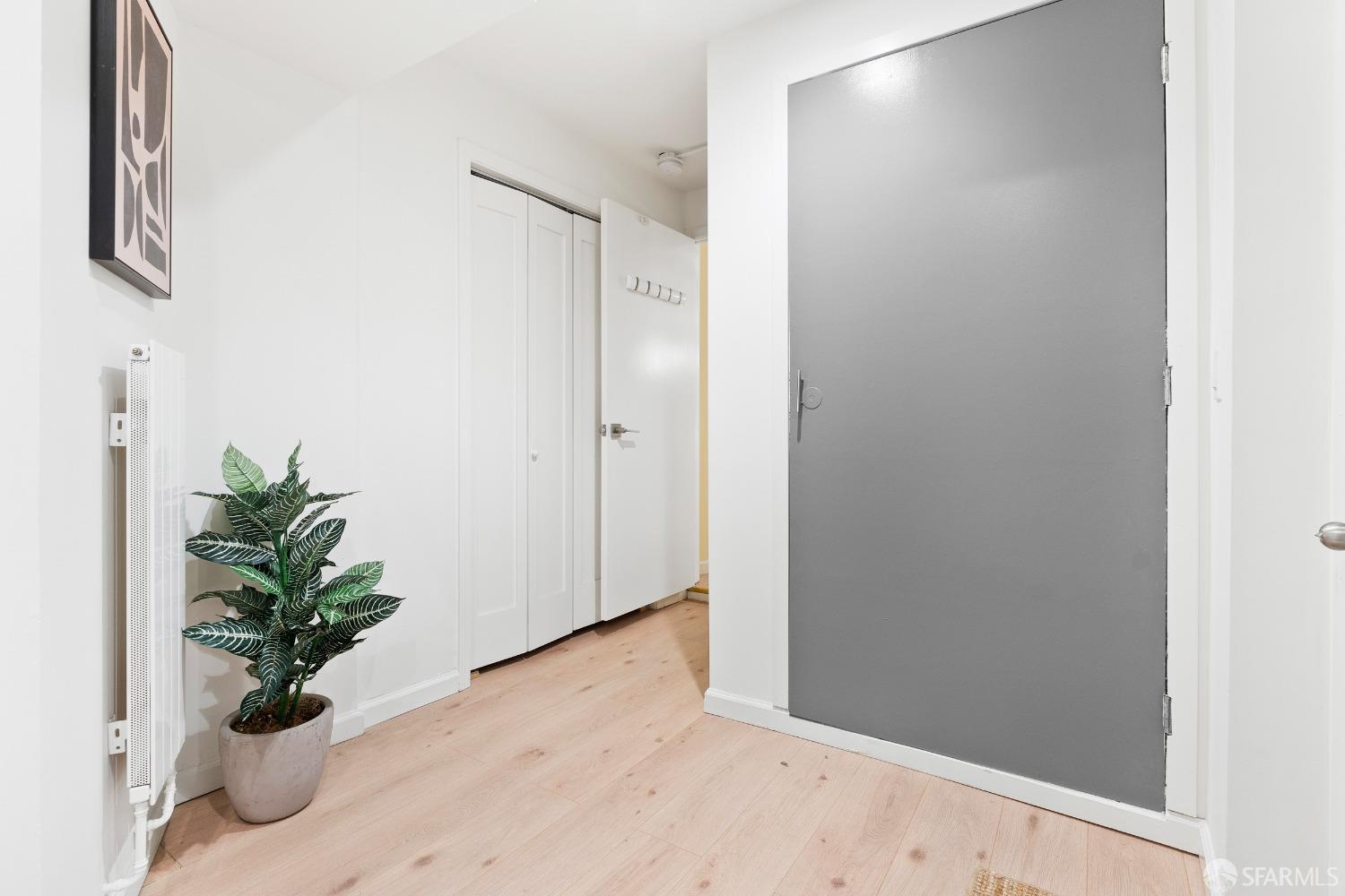 Detail Gallery Image 18 of 25 For 630 Leavenworth St #GRDN,  San Francisco,  CA 94109 - 1 Beds | 2 Baths