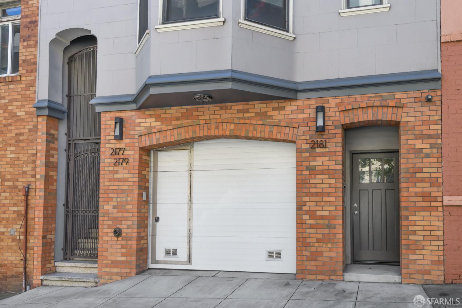 Photo #2: 425071331 Listing 
