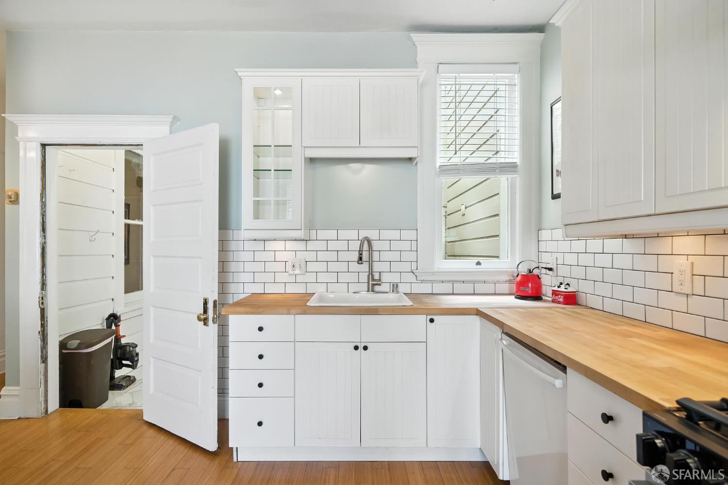 Photo #27: 425070127 Listing: Photo #27