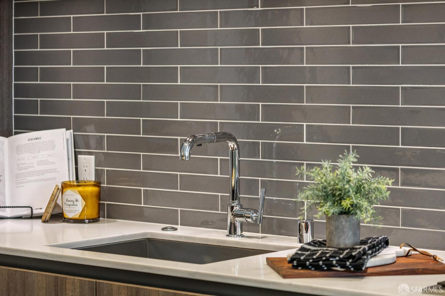 Detail Gallery Image 5 of 36 For 1000 3rd St #413,  San Francisco,  CA 94105 - 1 Beds | 1 Baths