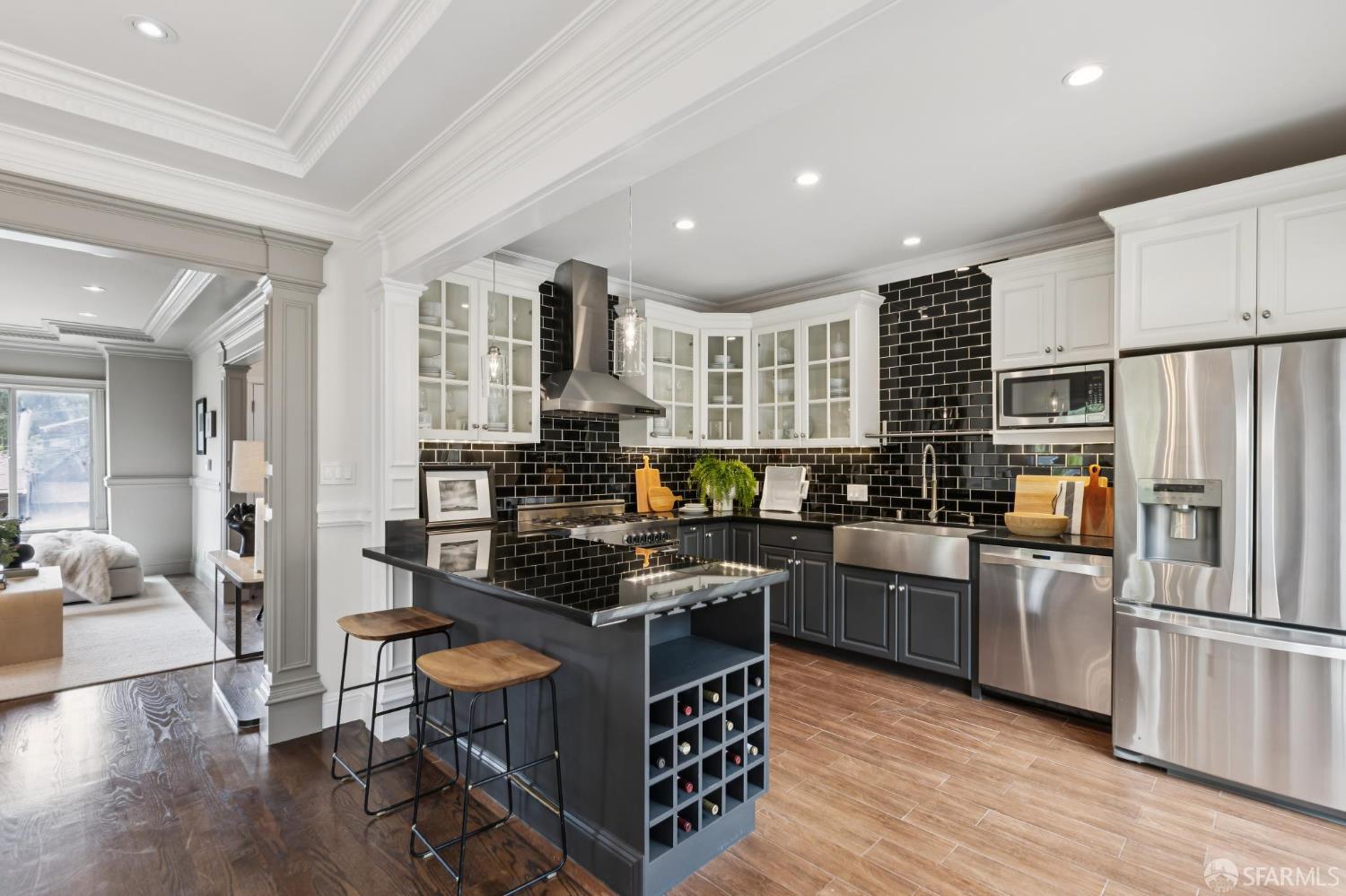 Detail Gallery Image 18 of 53 For 25 Mizpah St, San Francisco,  CA 94131 - 4 Beds | 3 Baths