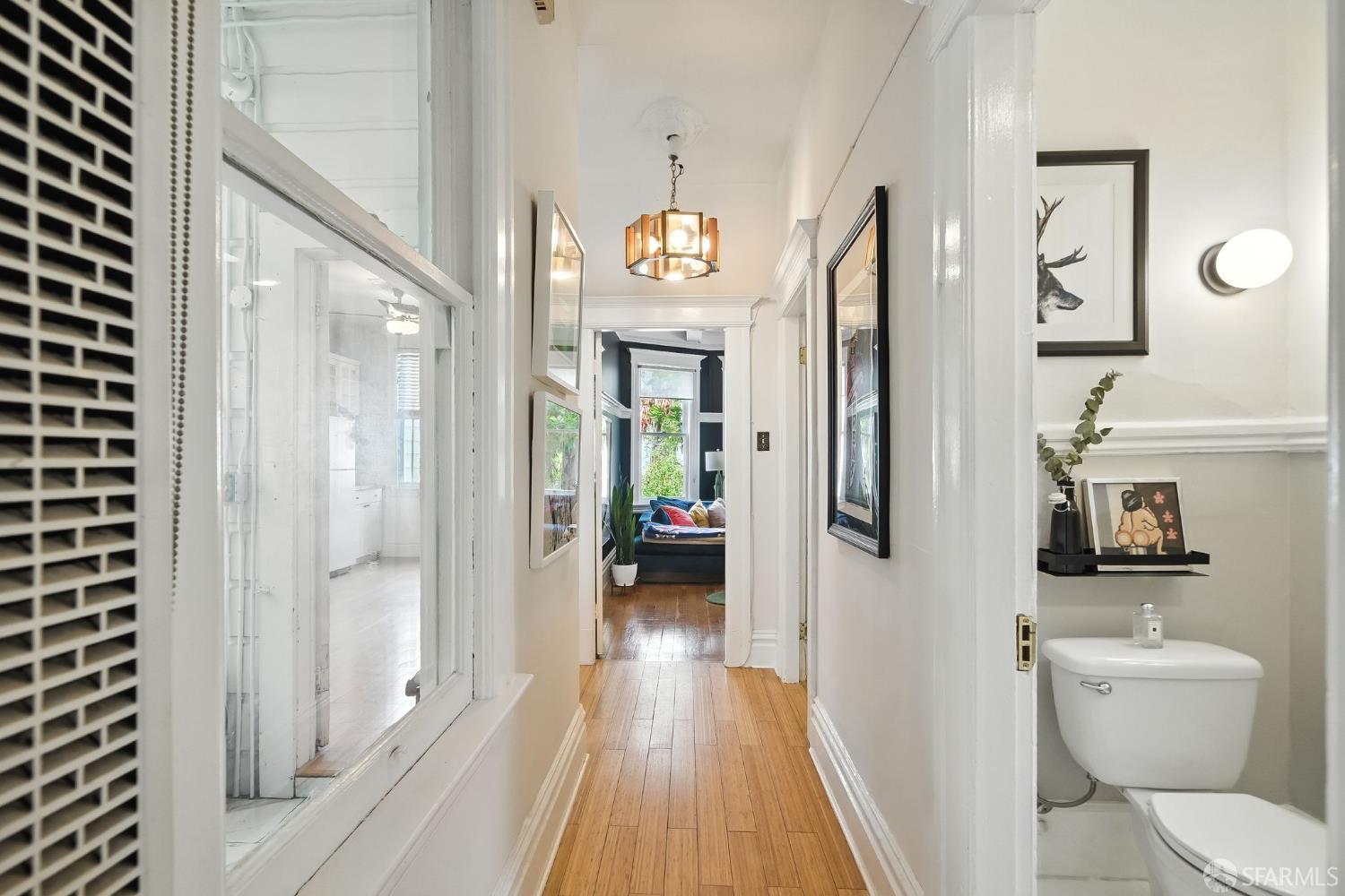 Photo #8: 425070127 Listing: Photo #8