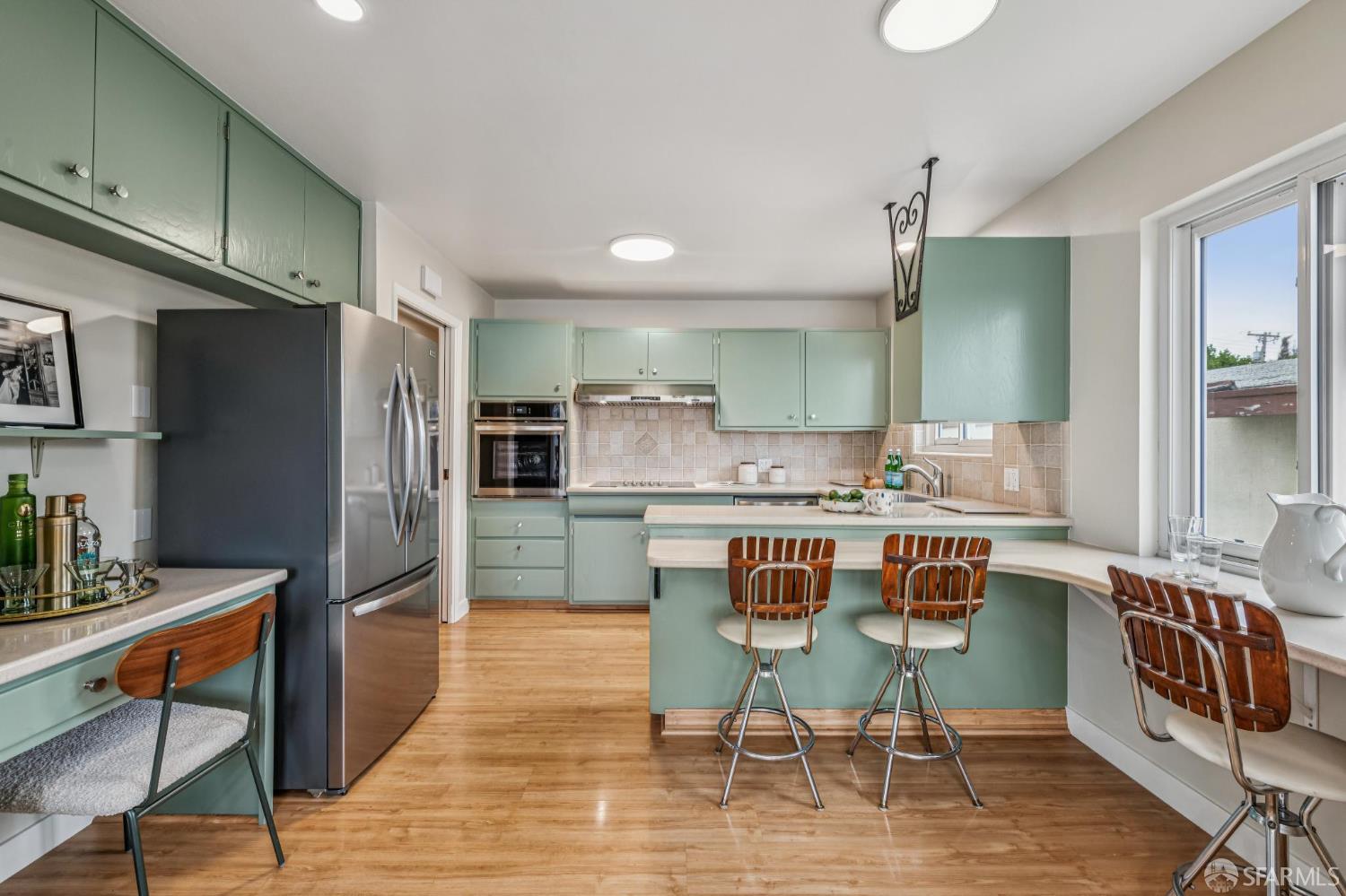 Detail Gallery Image 13 of 47 For 120 Mirada Dr, Daly City,  CA 94015 - 3 Beds | 2 Baths