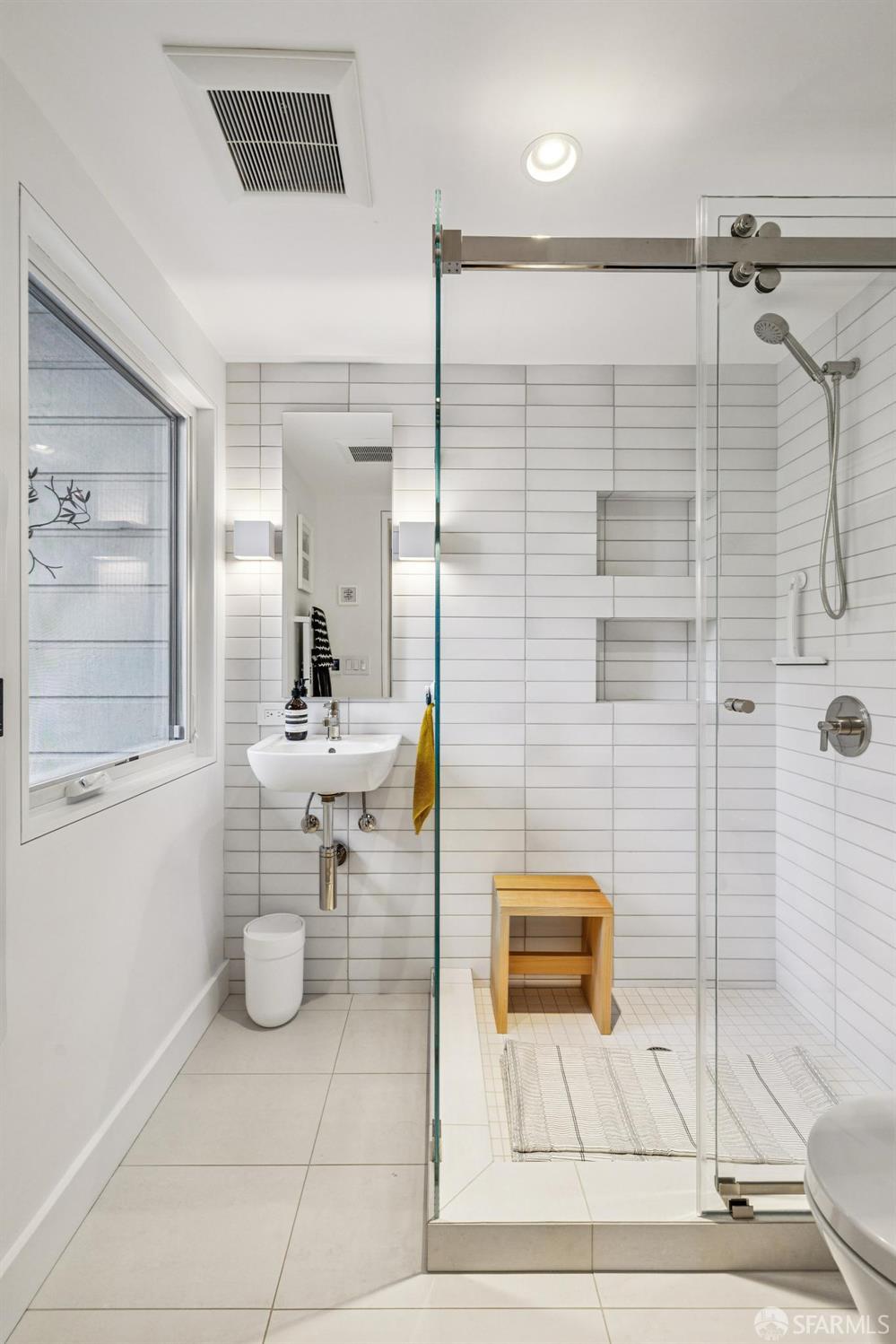 Detail Gallery Image 25 of 51 For 675 Ivy St, San Francisco,  CA 94102 - 2 Beds | 2 Baths