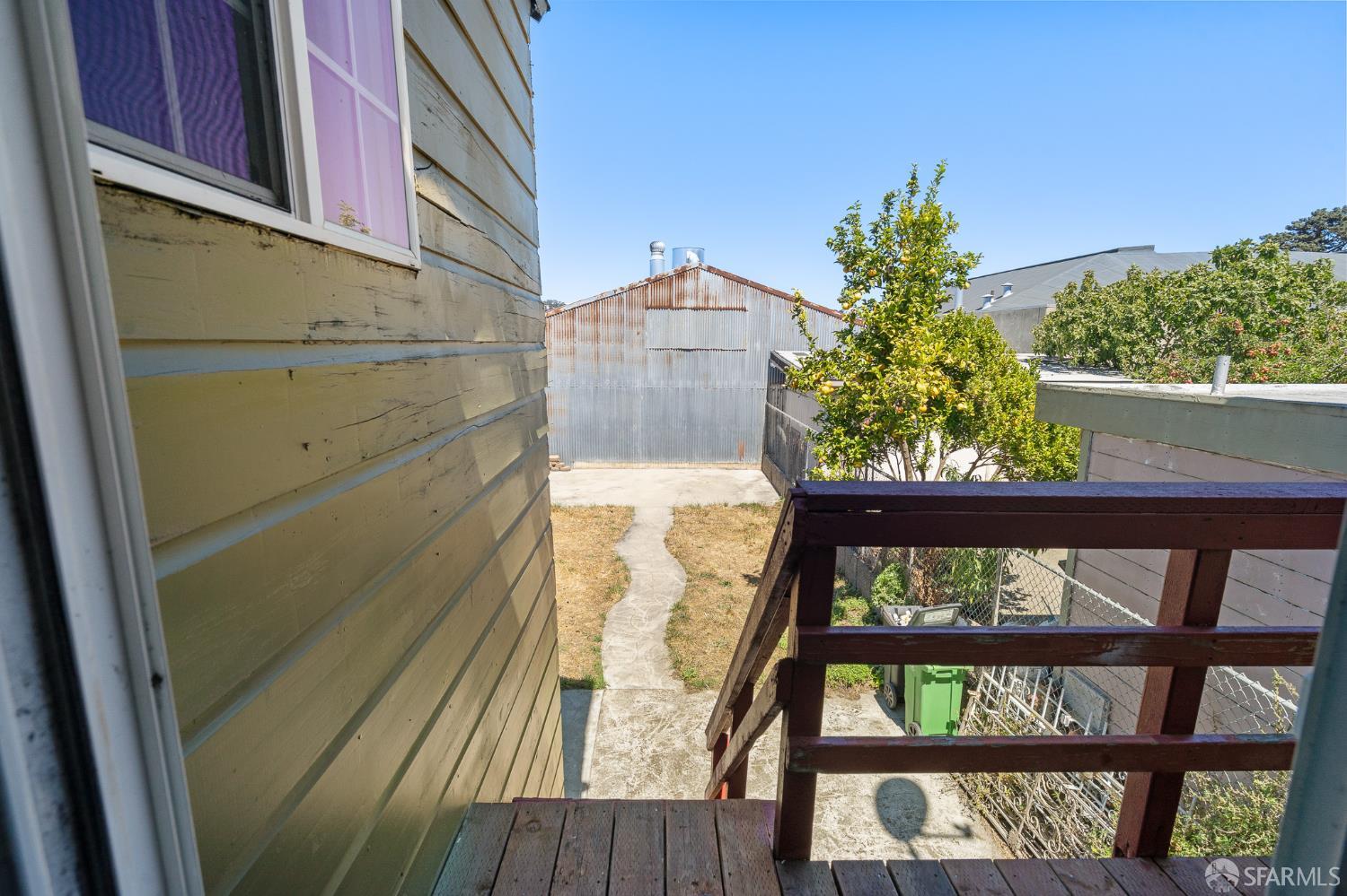 Detail Gallery Image 29 of 44 For 1224 Egbert Ave, San Francisco,  CA 94124 - 3 Beds | 3 Baths
