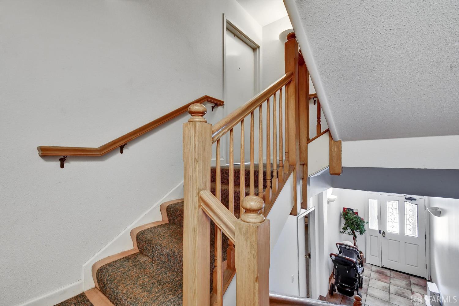 Photo #3: 425070422 Listing 