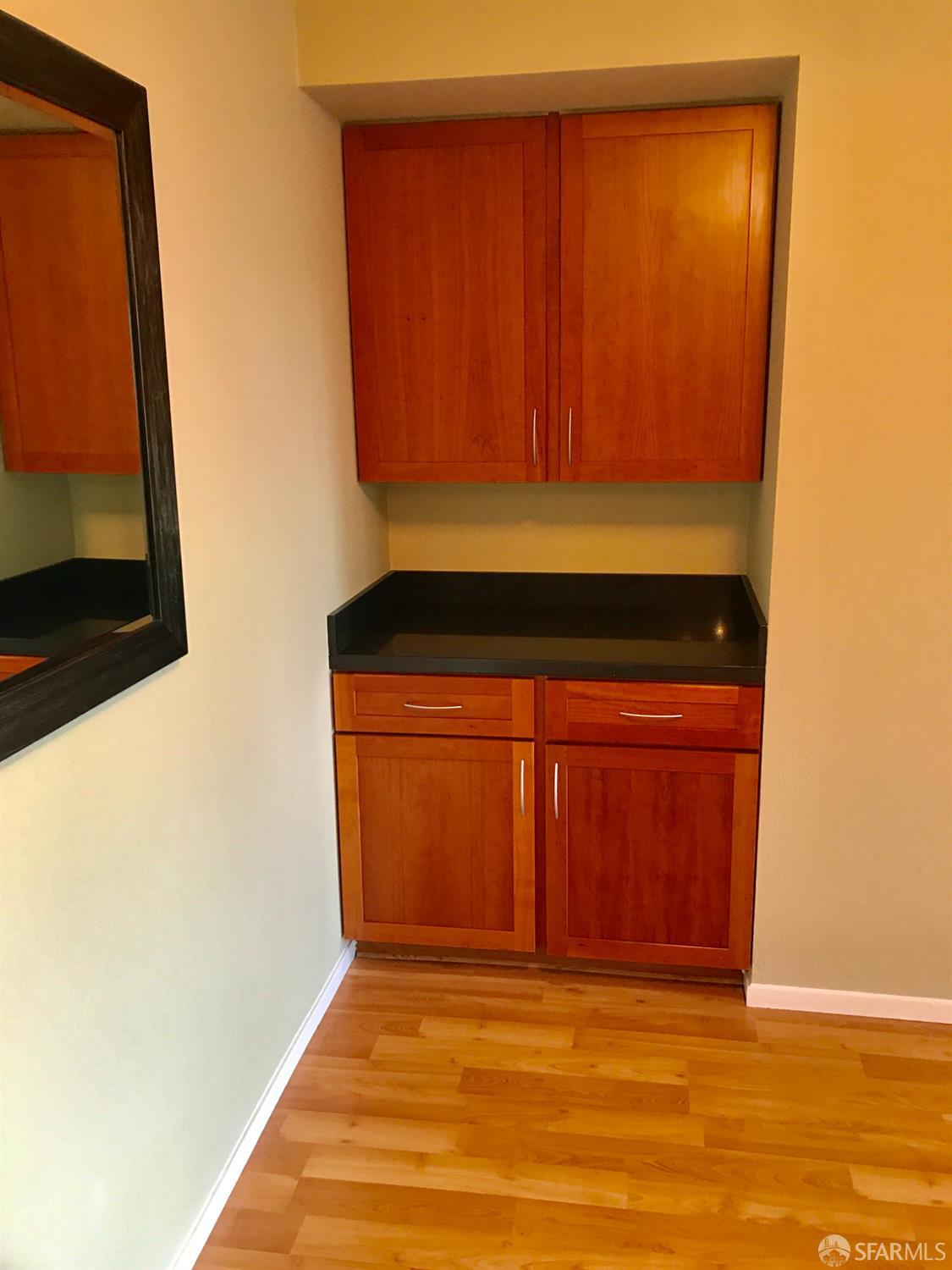 Detail Gallery Image 7 of 13 For 5177 Diamond Heights Blvd #113,  San Francisco,  CA 94131 - 1 Beds | 1 Baths