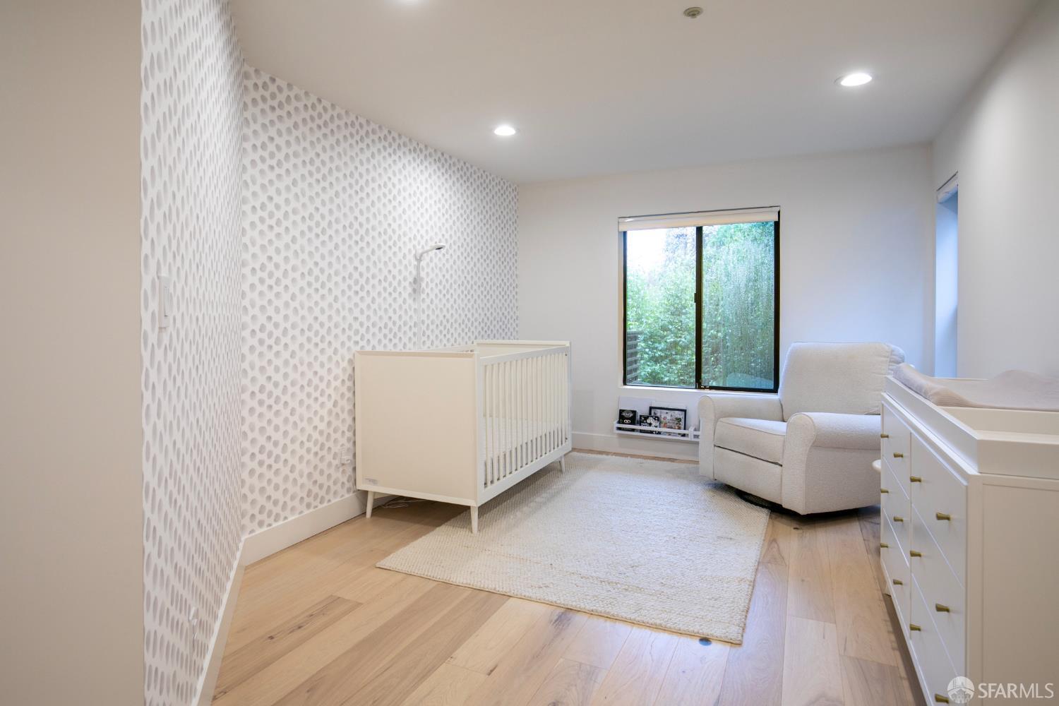 Detail Gallery Image 31 of 46 For 45 Bay Forest Dr, Oakland,  CA 94611 - 5 Beds | 3/1 Baths