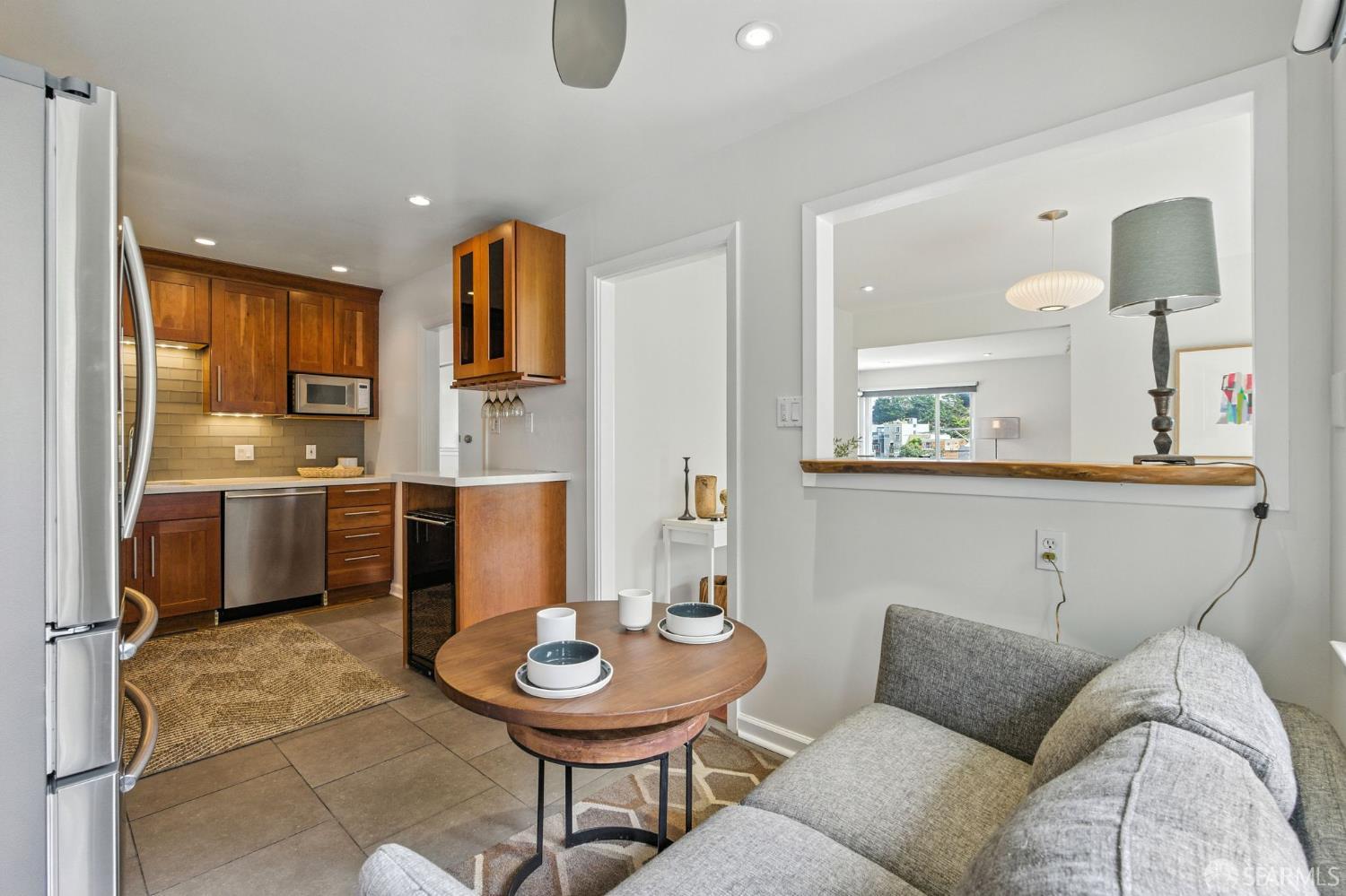 Detail Gallery Image 19 of 52 For 62 Danvers St, San Francisco,  CA 94114 - 2 Beds | 1 Baths