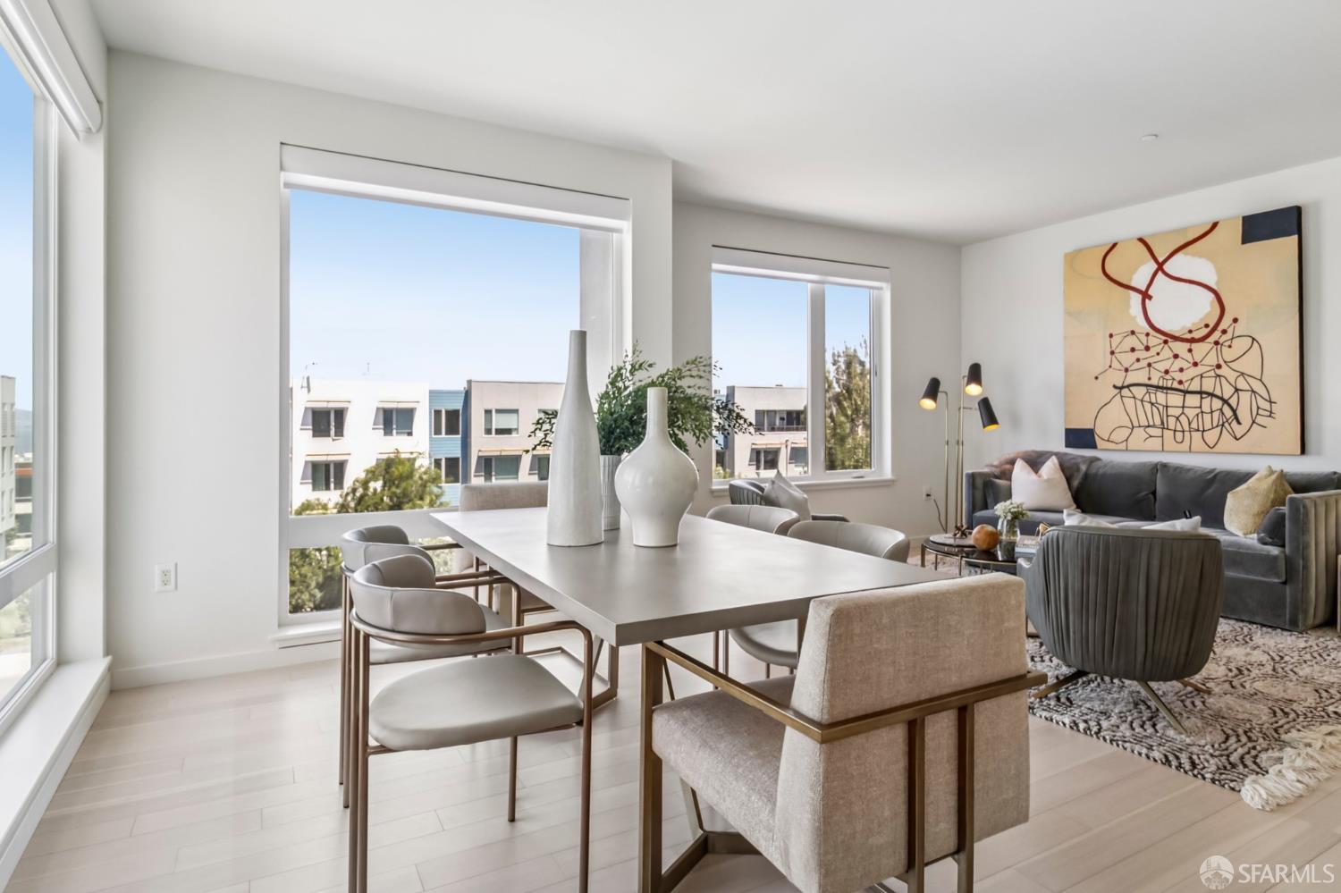 Detail Gallery Image 7 of 35 For 51 Innes Ct #403,  San Francisco,  CA 94124 - 3 Beds | 2 Baths