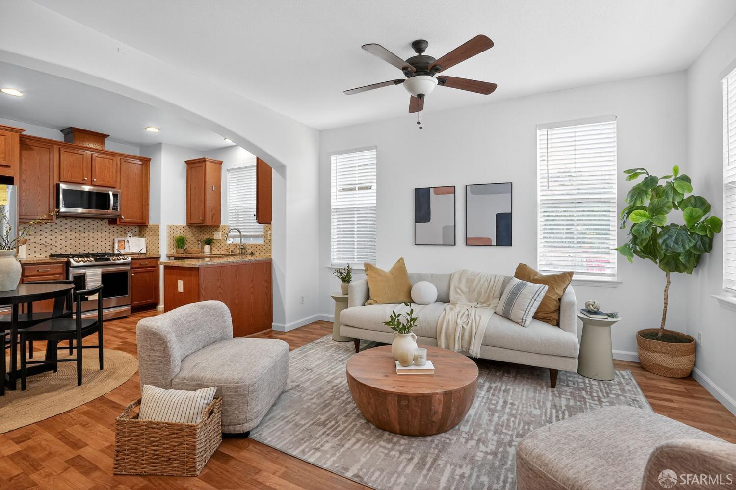 Detail Gallery Image 7 of 30 For 307 Toscana Way, Hayward,  CA 94545 - 3 Beds | 2/1 Baths