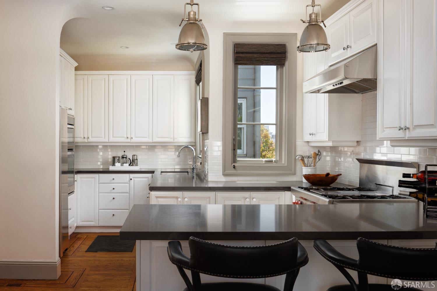 Detail Gallery Image 18 of 35 For 447 Greenwich St, San Francisco,  CA 94133 - – Beds | – Baths